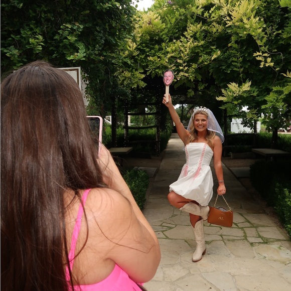 These Three white bubble dress - Picture 5 of 5